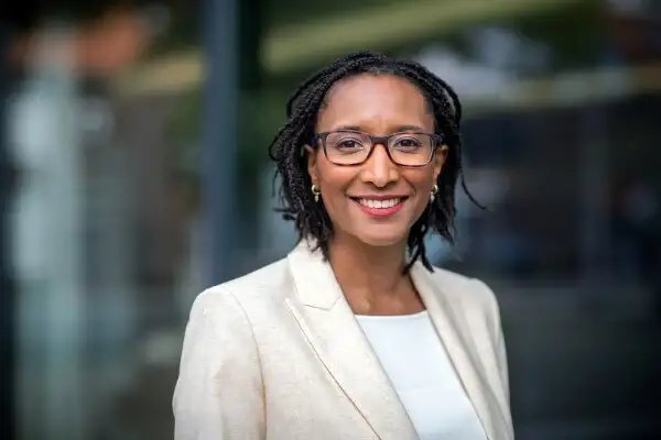 Cynthia pique