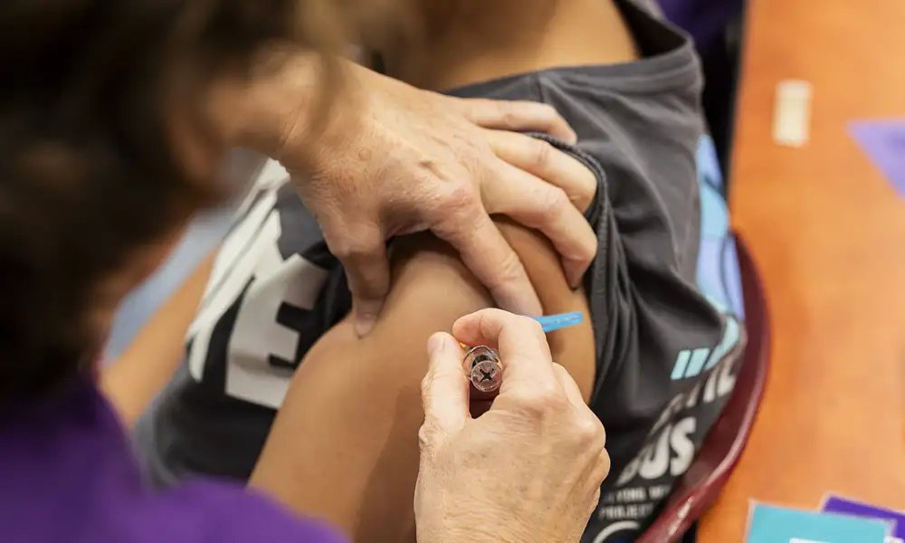 Voorlichting vaccineren moskee