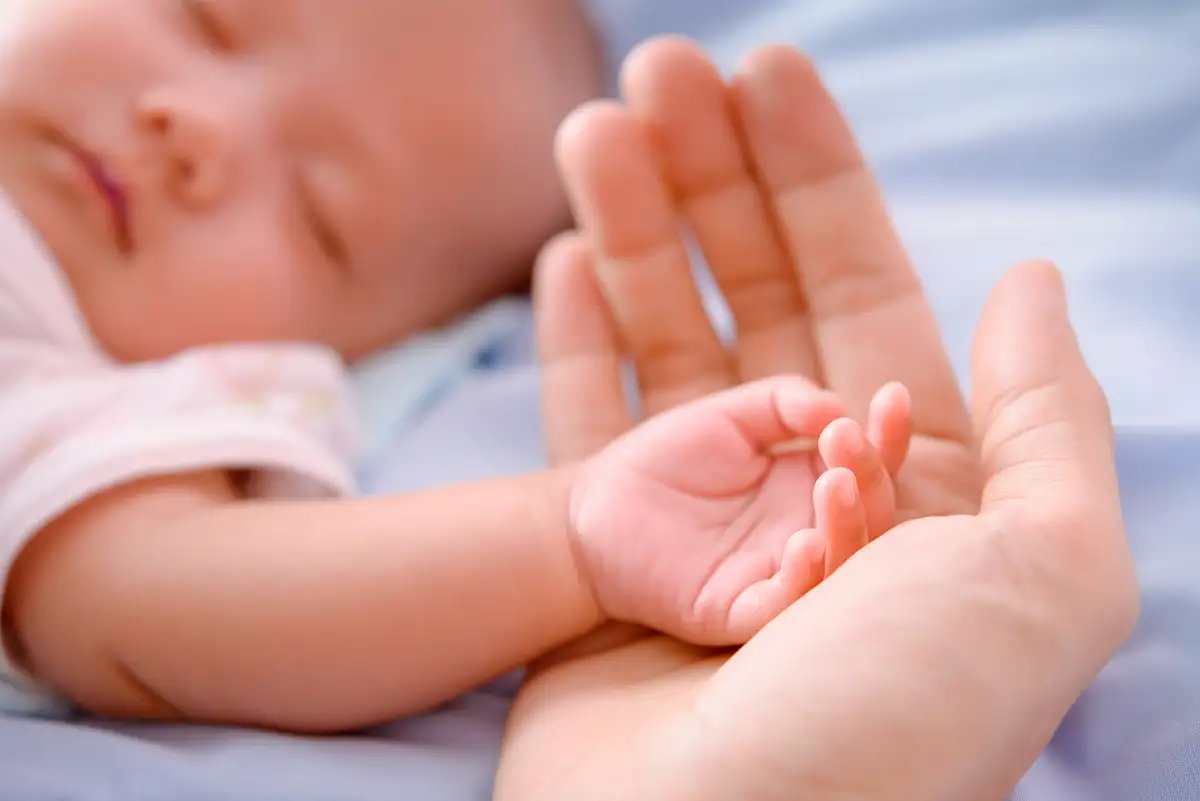 Wanneer slapen babys door