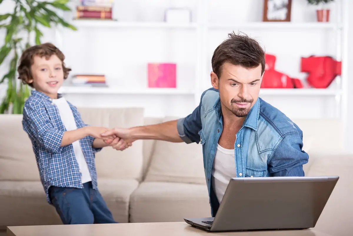 Hoe praat je met je kind over financiele problemen