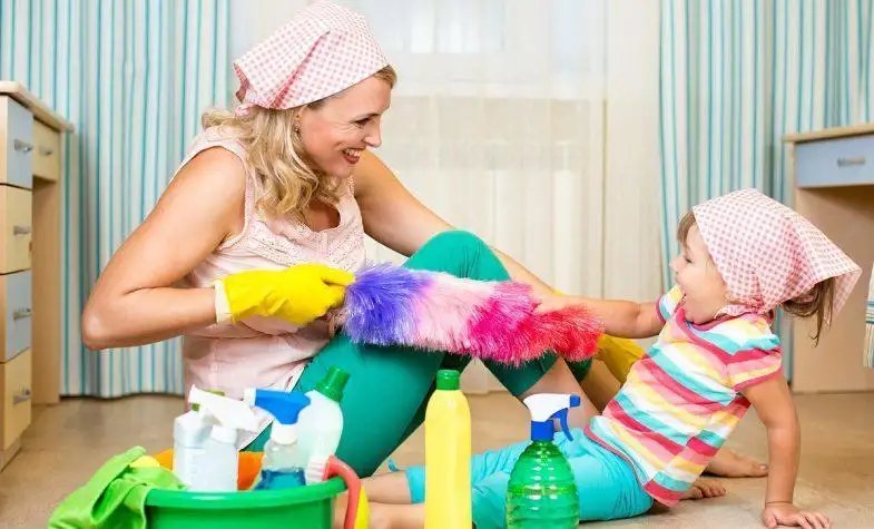 Klusjes hoe kinderen kunnen helpen in huis